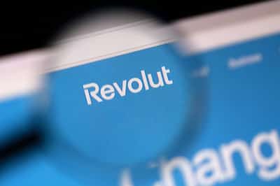 Image for UK's Revolut eyes up to $200 billion valuation in IPO, FT reports 