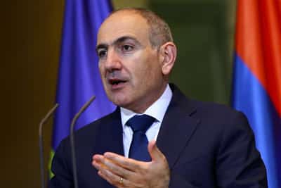 Image for Azerbaijan releases four Armenian prisoners in sign of deepening peace