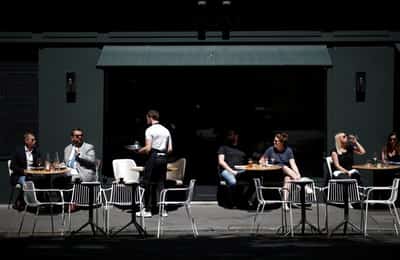 Image for French services sector contracted in January for first time since October, PMI shows