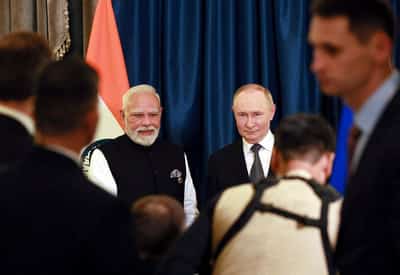 Image for Russia's Putin seeks to boost energy, defence exports with India visit