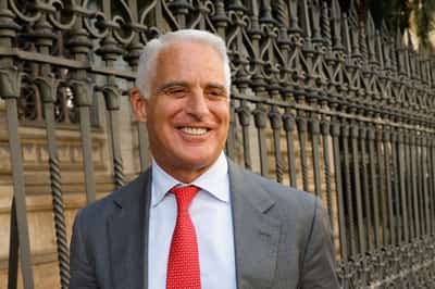 Image for Unicredit could sell Commerzbank stake to non-EU bank, CEO tells German paper