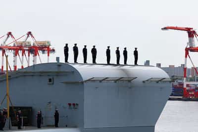 Image for Japan hails 'unprecedented' security ties as British aircraft carrier visits Tokyo