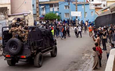 Image for Madagascar youth protesters suspend marches in capital for 24 hours
