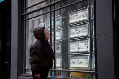 Image for British home prices to rise 3.5% this year; government to miss 5-year building target: Reuters poll