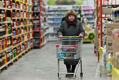 Image for Potato price surge fuels inflation pain for Russia's poorest