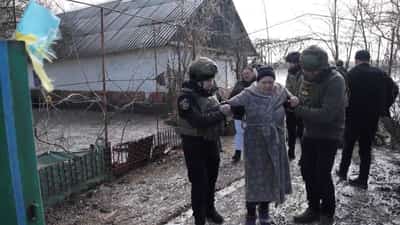 Image for 'Nobody wants to die': Ukrainians flee from southeast as Russia lurches forward