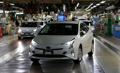 Image for Toyota plans 30% boost to 2026 hybrid vehicle output by 2028, Nikkei says