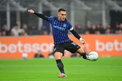 Image for Soccer-Man dies after being hit by car driven by Inter goalkeeper Martinez