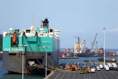 Image for British exports to US suffer record hit from Trump tariffs