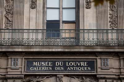 Image for Lapses gave Louvre thieves crucial 30-second advantage against police, inquiry finds