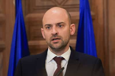 Image for France: Navalny poisoning shows Putin ready to use nerve agents on own people