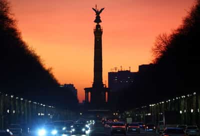 Image for Analysis-Spending U-turn puts Germany back in Europe's driving seat