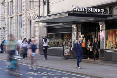 Image for Elliott gears up for Barnes & Noble and Waterstones listing, FT reports
