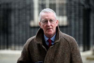 Image for UK, Ireland may hold direct talks with remaining N.Ireland paramilitaries