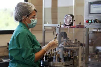 Image for French manufacturing production rises at strongest rate in almost four years, PMI shows