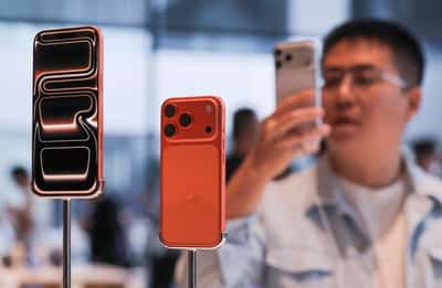 Image for Apple to prioritize premium iPhone launches in 2026 amid memory crunch, Nikkei Asia reports