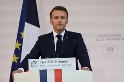 Image for France's Macron announces plan to accelerate military spending