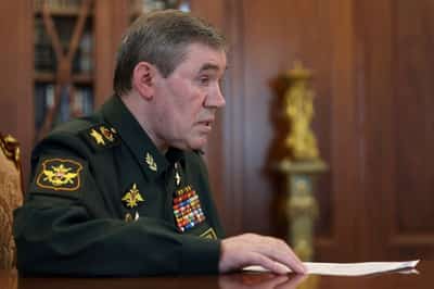 Image for Putin awards General Gerasimov, Russia's top soldier, medal for 'courage'