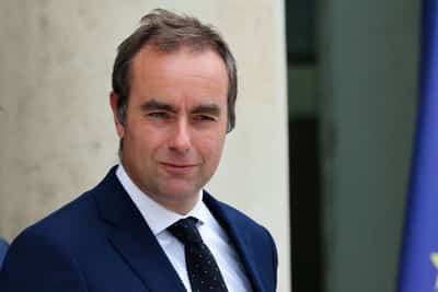 Image for Factbox-Who might Macron pick as France's next prime minister?