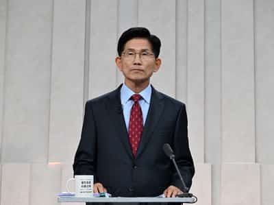 Image for South Korea presidential hopeful Kim turned from activist to right-wing maverick