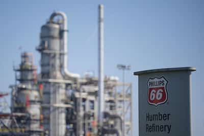 Image for US refiner Phillips 66 to acquire Britain's Lindsey oil refinery assets