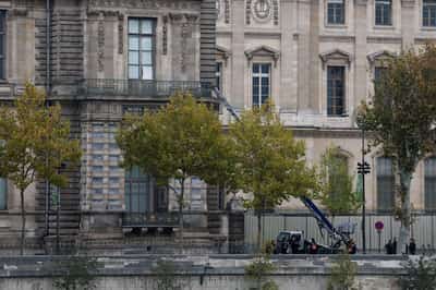 Image for French police may nab Louvre thieves but unlikely to recover their loot