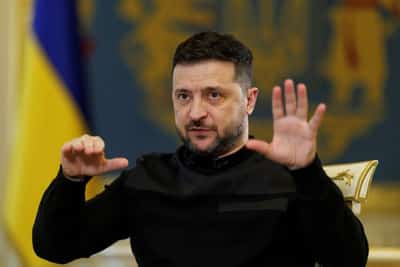 Image for Ukraine faces months of diplomatic and military pressure, Zelenskiy says