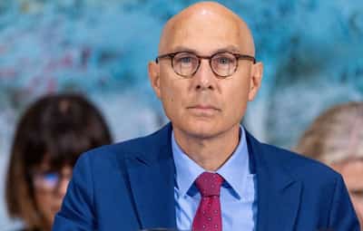 Image for UN rights chief tells Israel to 'stop the carnage' as Gaza City ground assault begins