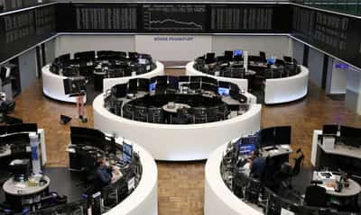 Image for Foreign investors buy nearly 100 billion euros of euro zone debt in May, Citi says