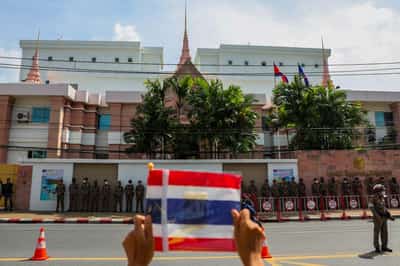 Image for Thailand and Cambodia say they will return to agreed border positions after fatal clash