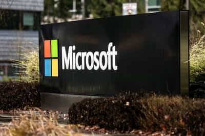 Image for Microsoft alerts businesses, governments to server software attack