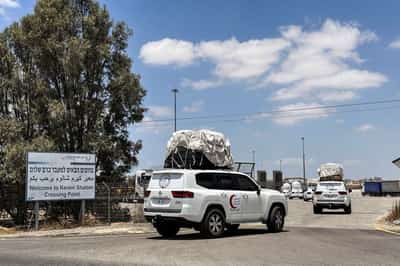 Image for Deadly break in at UN warehouse as aid trickles into Gaza