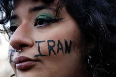 Image for France explores sending Eutelsat terminals to Iran amid internet blackout