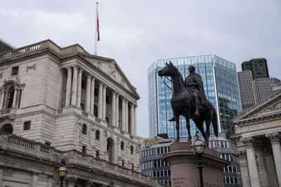Image for Instant view: Bank of England keeps rates on hold in knife-edge vote