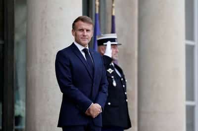 Image for French Socialists press Macron's new government for major budget concessions