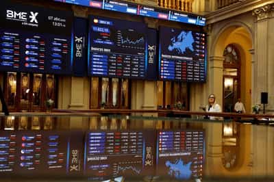 Image for Morning Bid: Firming Fed cut bets buoy stocks, undercut dollar