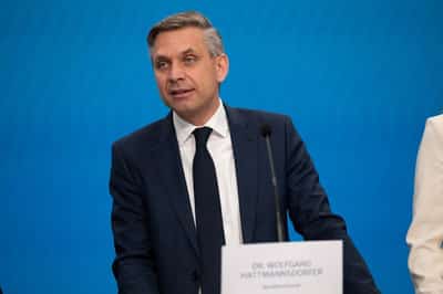 Image for Austria plans to deepen cooperation with Abu Dhabi, minister says