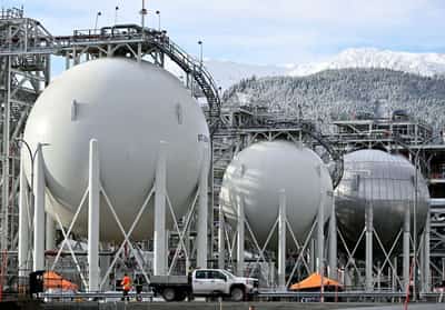 Image for Exclusive-Shell-led LNG Canada faces problems as it ramps up production, sources say