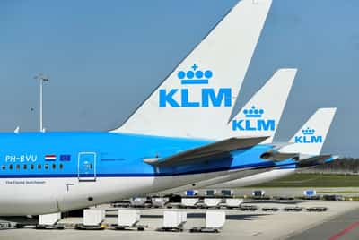 Image for Dutch airline KLM cancels 124 flights as snow falls