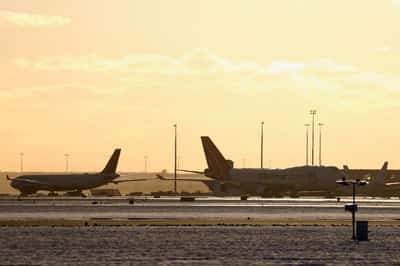 Image for KLM running out of de-icing fluid for planes in Amsterdam