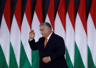Image for Hungary PM Orban's Fidesz narrows gap on opposition rival, opinion poll shows