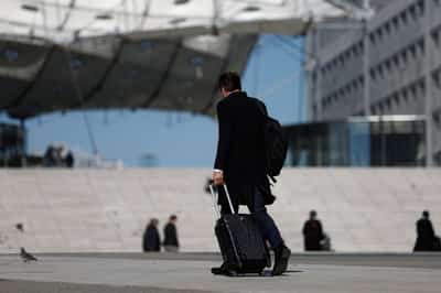 Image for Most Europeans unwilling to take pay cut to work from home, ECB finds
