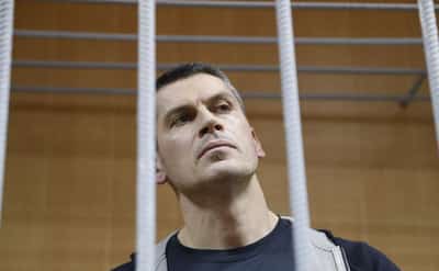 Image for English court bars jailed Russian tycoon from appealing in Transneft case