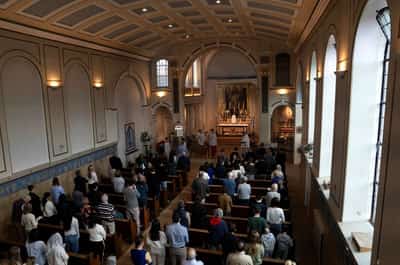 Image for UK report on rising churchgoing pulled after fraudulent responses found