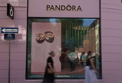 Image for Denmark's Pandora posts lower prelim Q4 sales on weak consumer sentiment