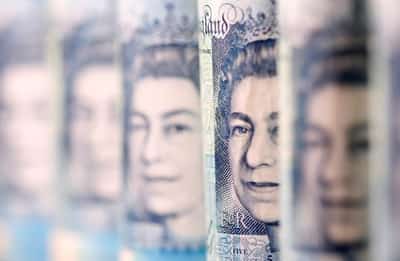 Image for Pound strengthens after British jobs data