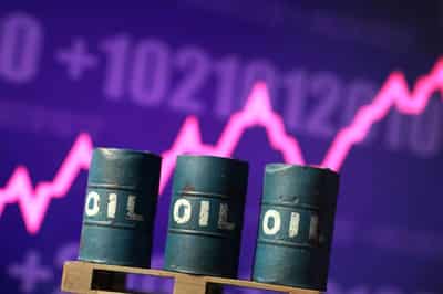 Image for Oil jumps, stock futures slip as US-Iran talks stall
