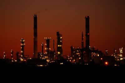 Image for Factbox-Biggest global oil supply disruptions in history