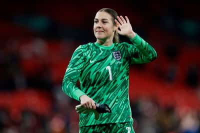 Image for Soccer-England keeper Earps in shock retirement ahead of women's Euros