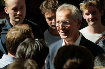 Image for Norway's ex-NATO chief Stoltenberg campaigns for Labour Party's re-election